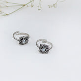 Teejh Niya White Stone Silver Oxidised Toe Rings
