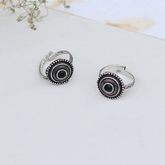 Teejh Shaanvi Black Stone Silver Oxidised Toe Rings